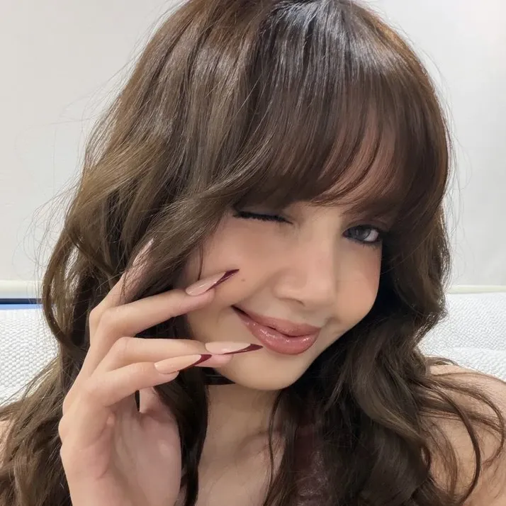 리사 (BLACKPINK)의 최신 사진