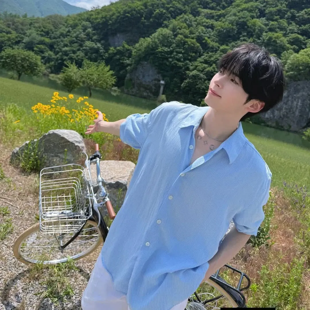 Behind-the-scenes cut of Sung Hanbin (ZEROBASEONE)
