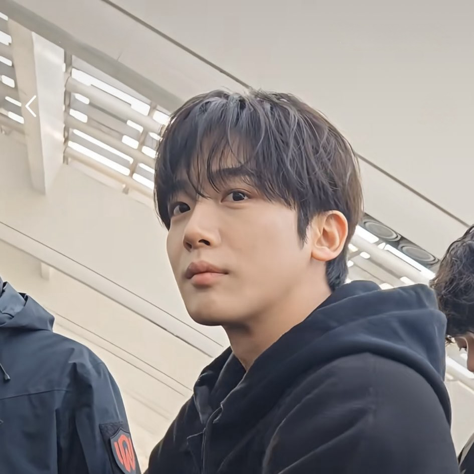 Behind-the-scenes cut of Kim Yohan (WEi)