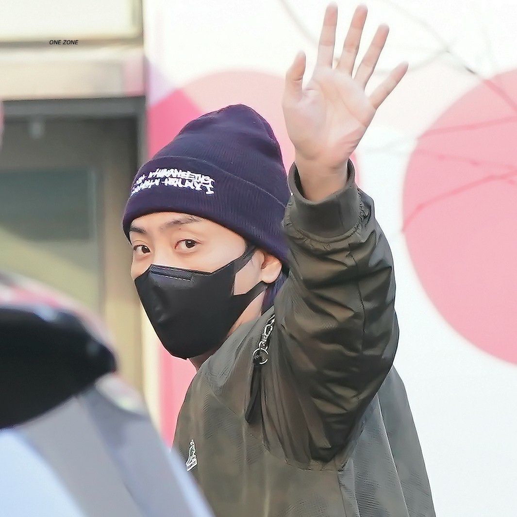 Recent activity shot of SECHSKIES