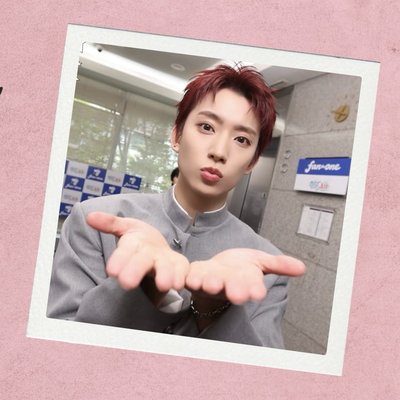 A moment captured by Gongchan (B1A4)'s fan