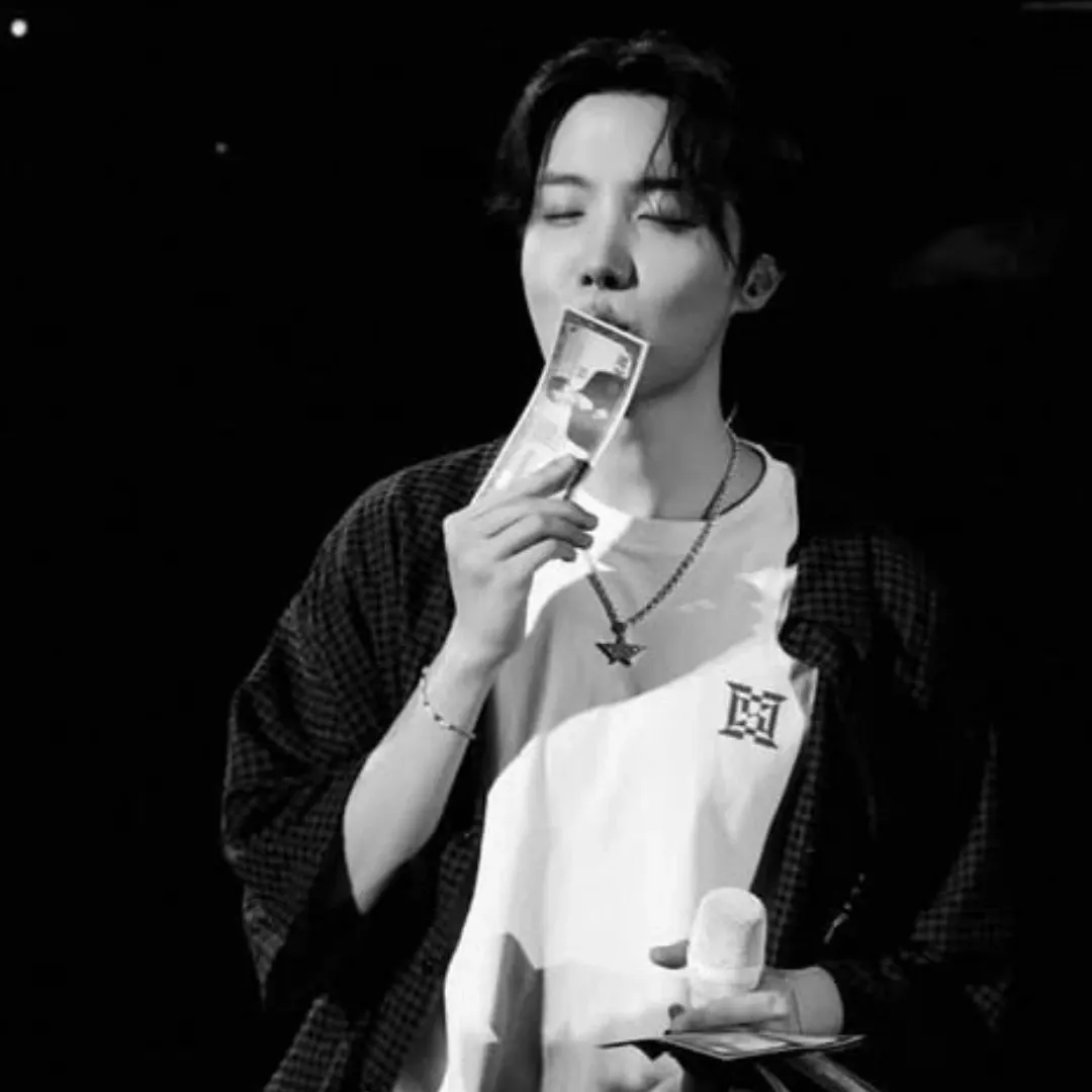 제이홉 (방탄소년단)의 비하인드 컷