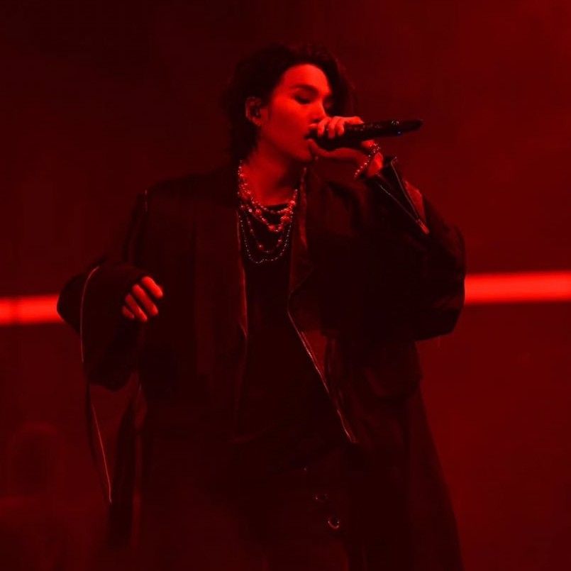 슈가 (방탄소년단)의 최신 사진