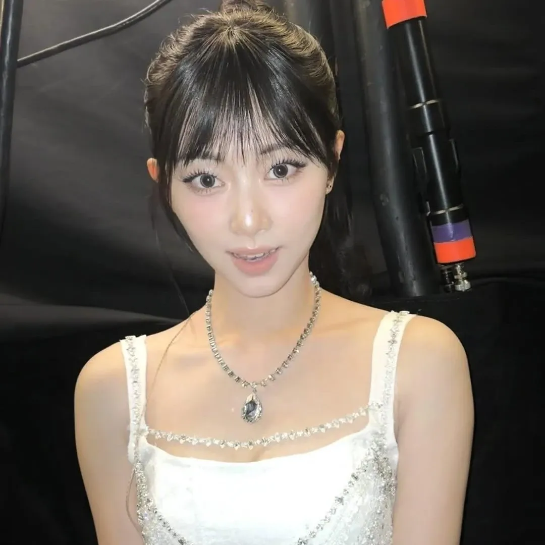 쯔위 (TWICE)의 비하인드 컷