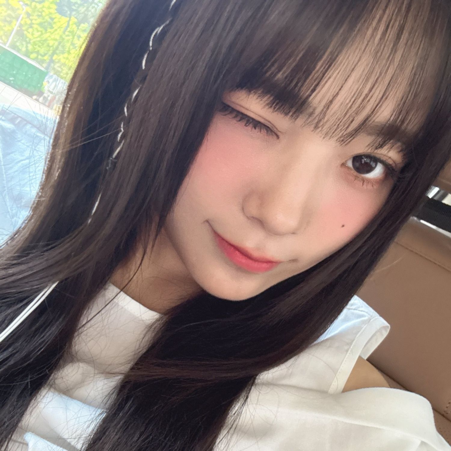 Latest photo of Siyeon (QWER)