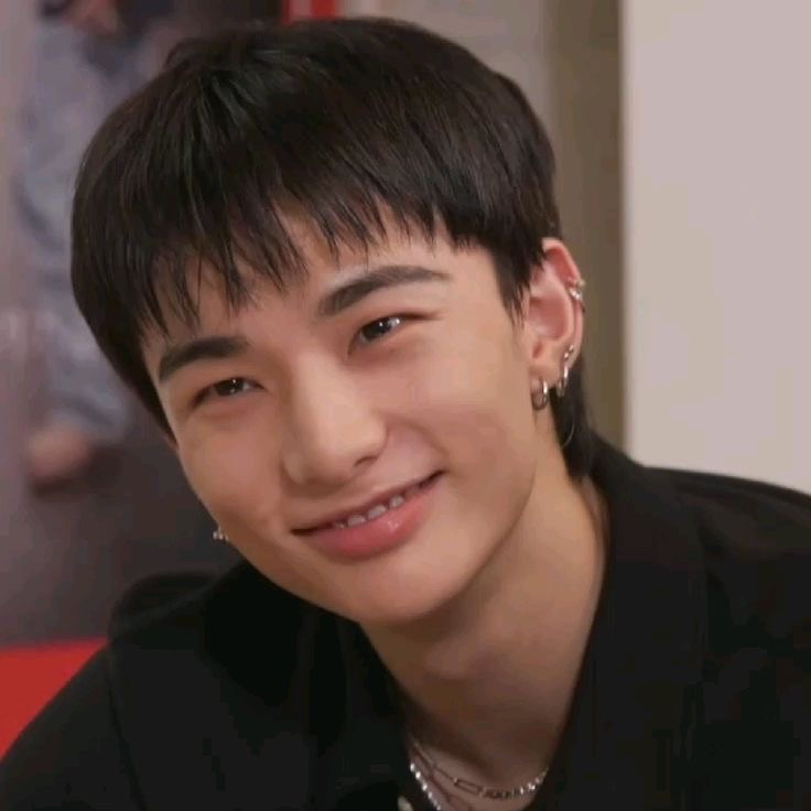 Behind-the-scenes cut of Hyunjin (Stray Kids)