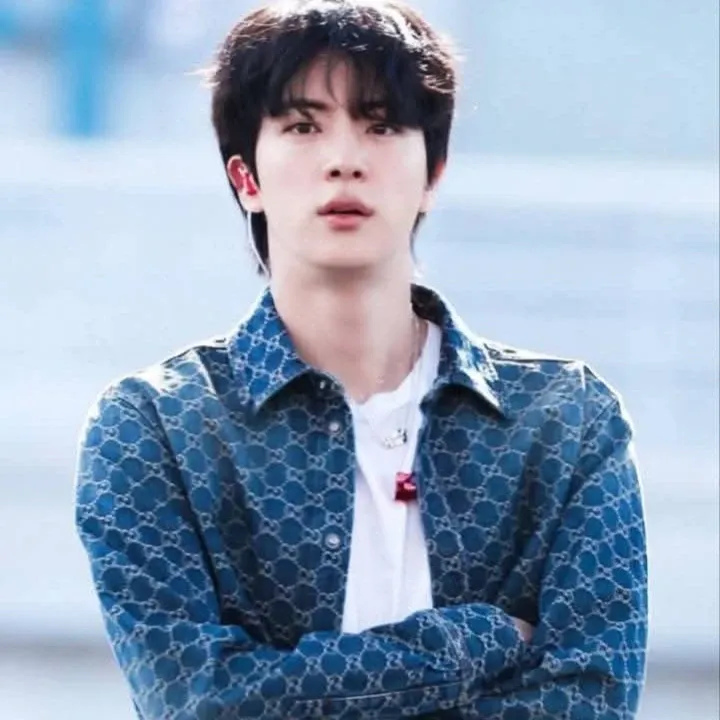 Behind-the-scenes cut of Jin (BTS)