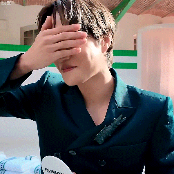 Momen yang diabadikan oleh penggemar Kai (EXO)