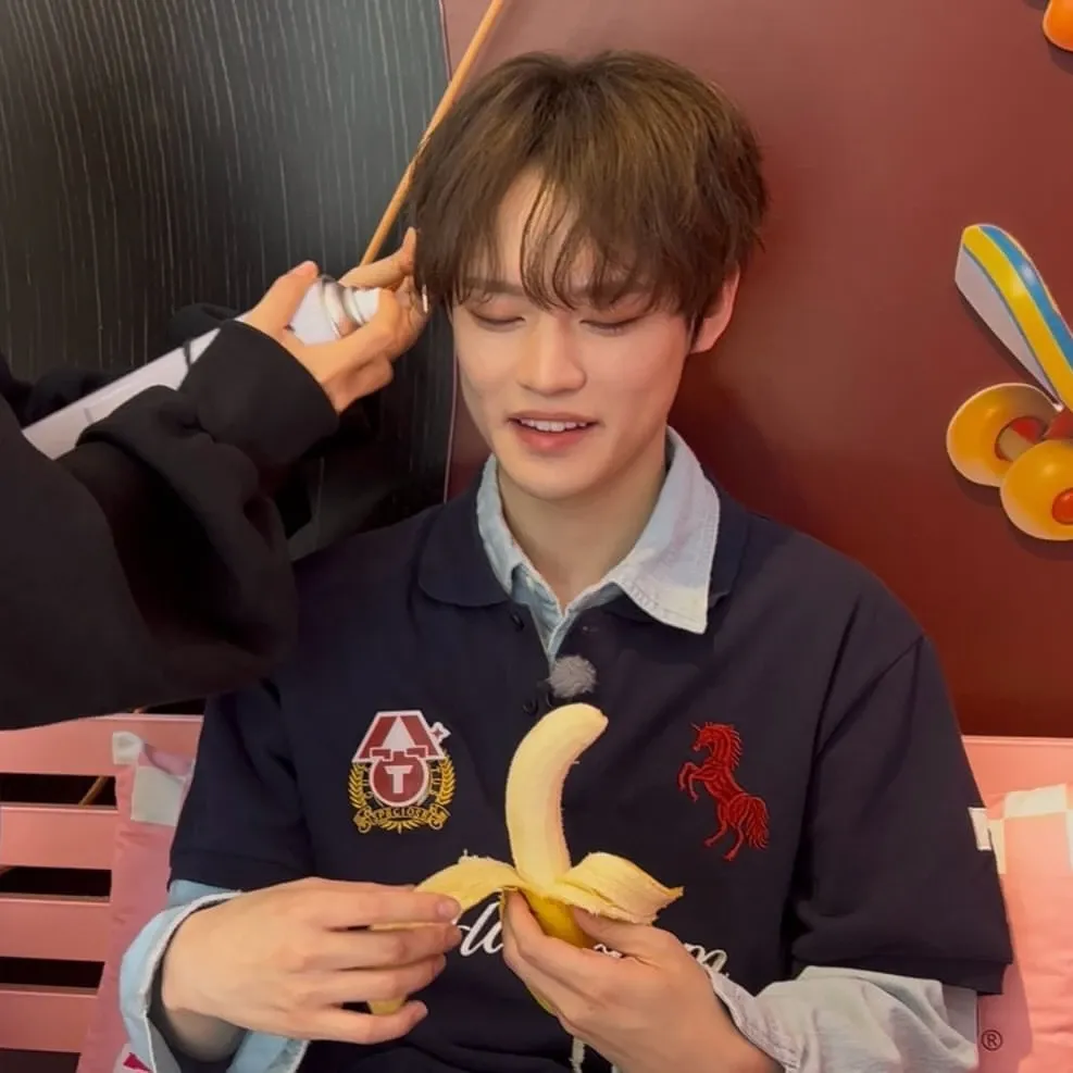 Behind-the-scenes cut of Chenle (NCT DREAM)