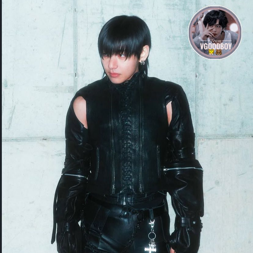 뷔 (방탄소년단)의 최신 사진