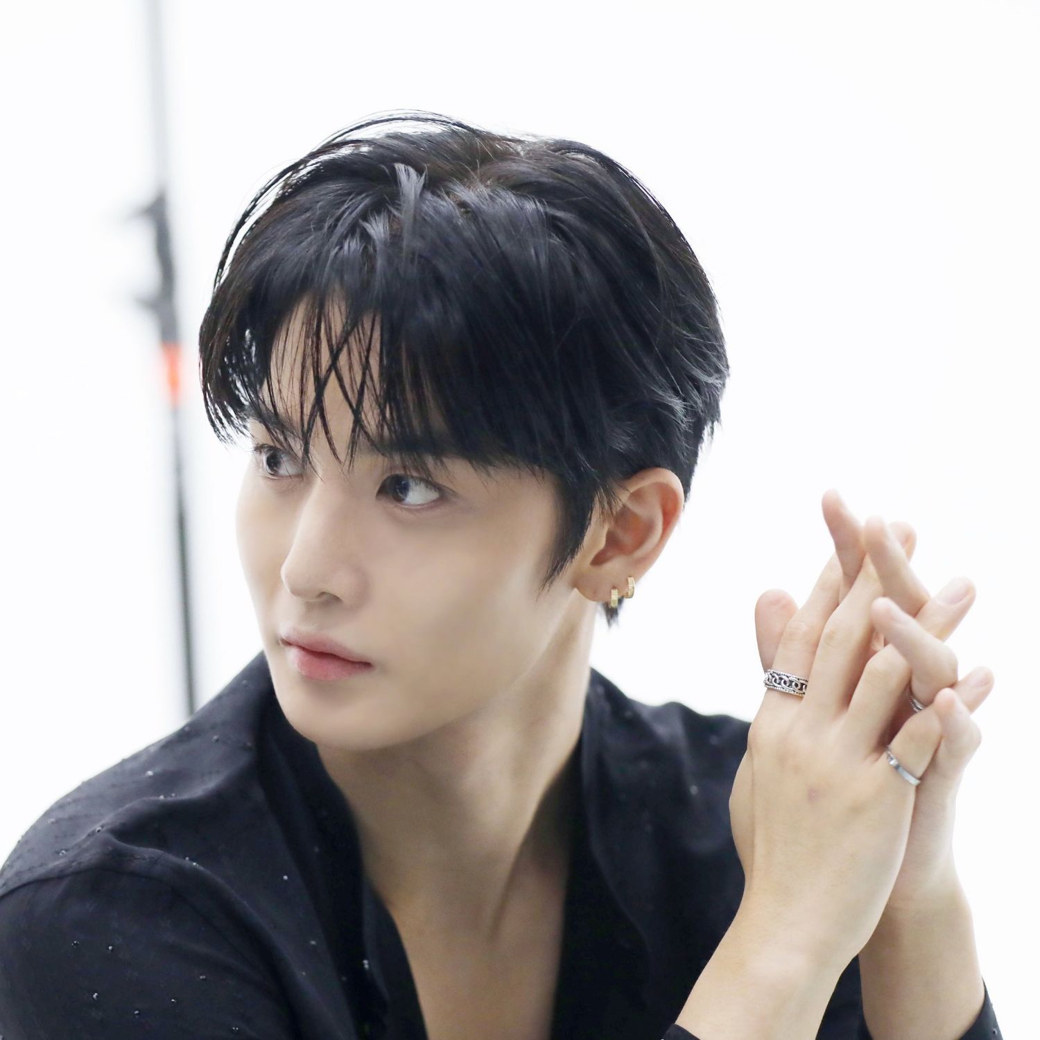 Behind-the-scenes cut of Bae Jinyoung