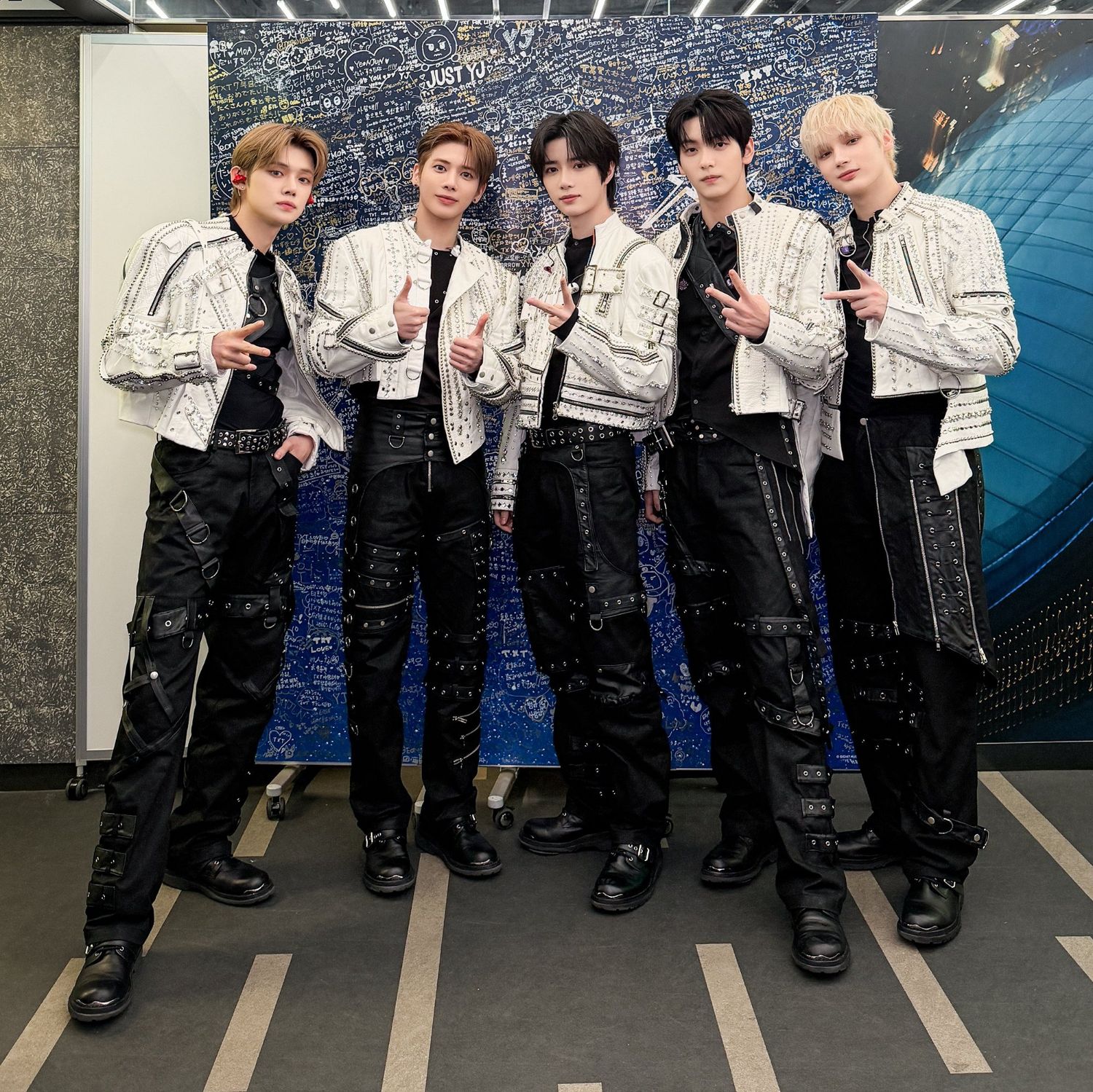 TOMORROW X TOGETHER的最新活動照片