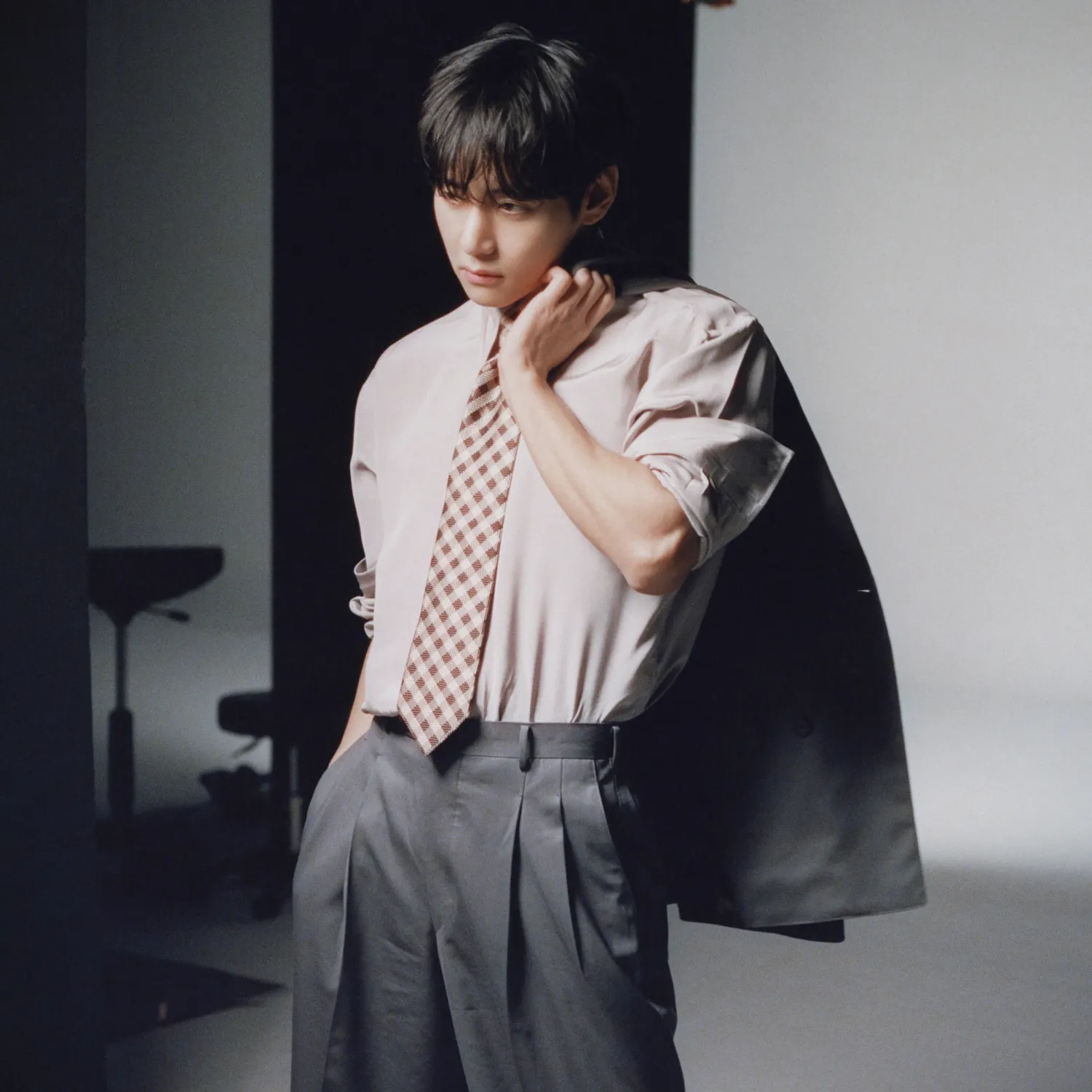 V (防弹少年团)的最新照片