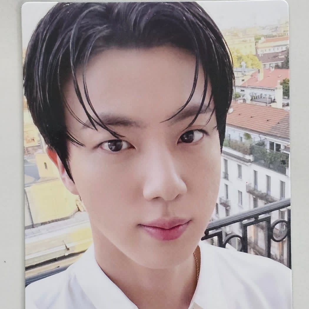 Foto terbaru Jin (BTS)