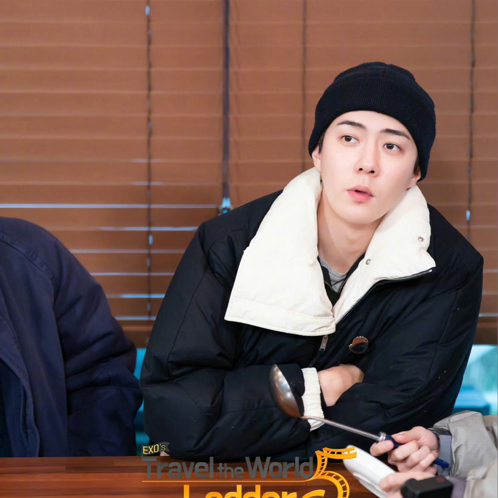 세훈 (EXO)의 비하인드 컷