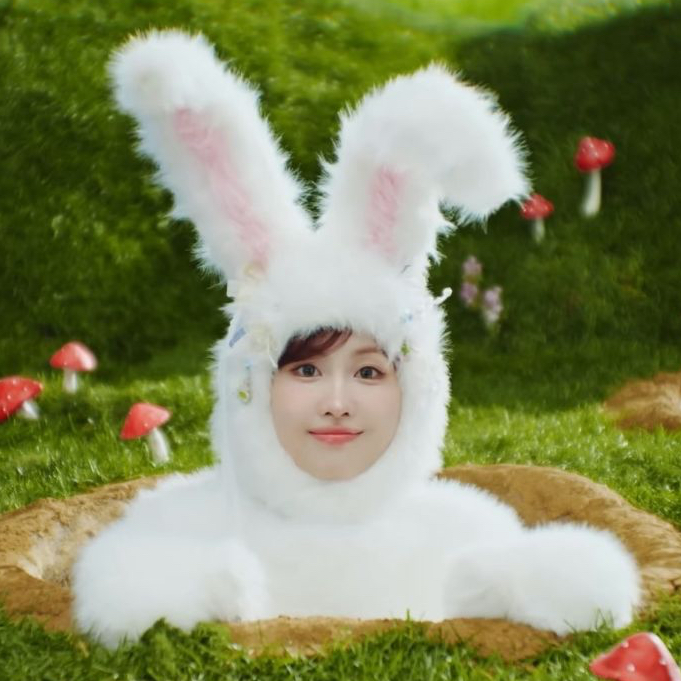 A moment captured by Momo (TWICE)'s fan