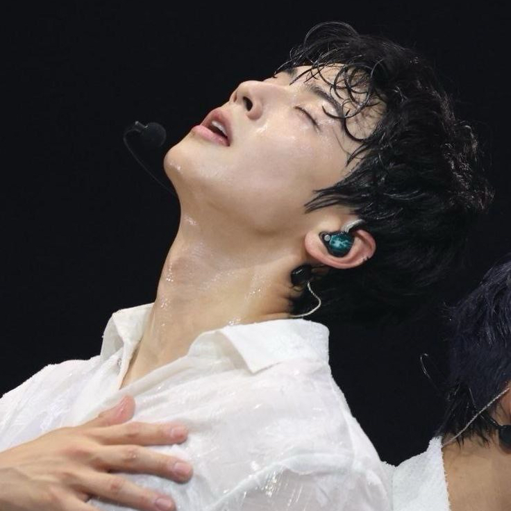 Recent activity shot of Eunwoo (ASTRO)