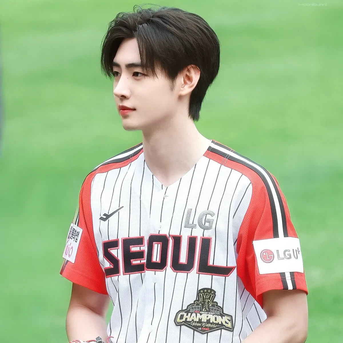 Foto terbaru Sunghoon (ENHYPEN)