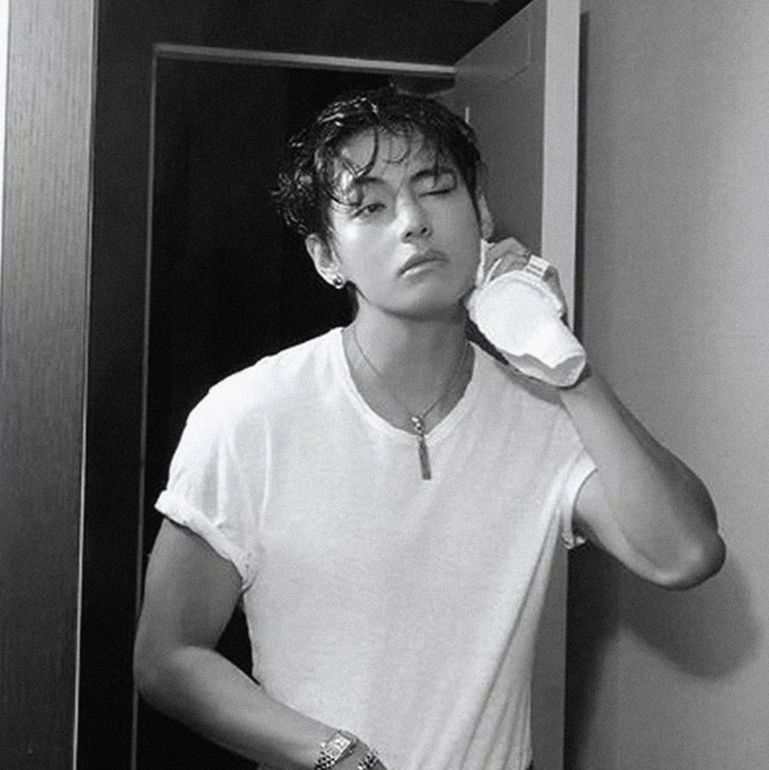 V (防弹少年团)粉丝拍下的瞬间