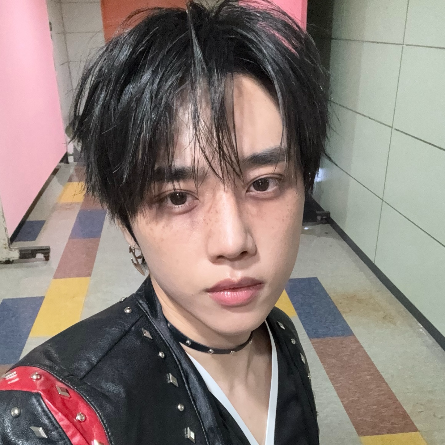 선우 (더보이즈)의 비하인드 컷