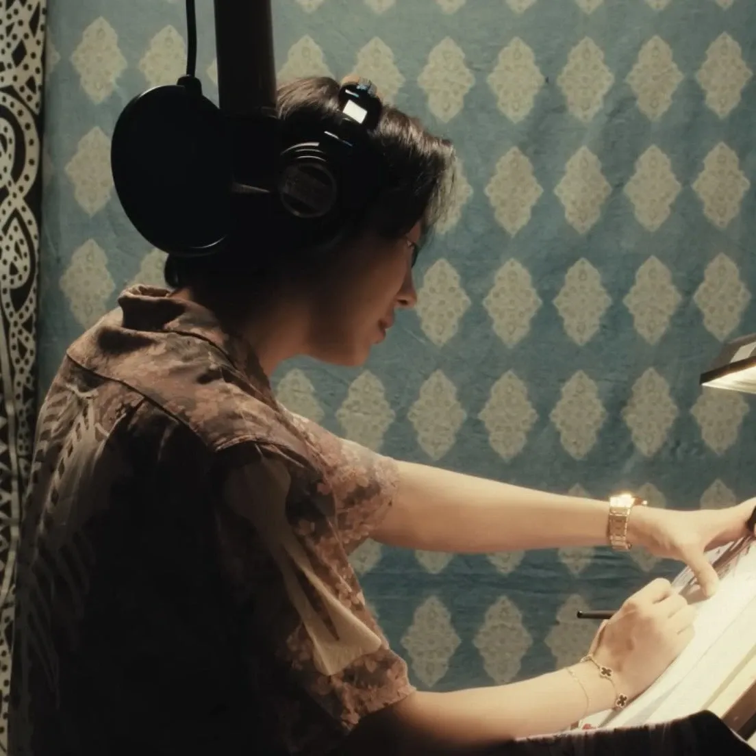 J-hope (防彈少年團)的幕後花絮