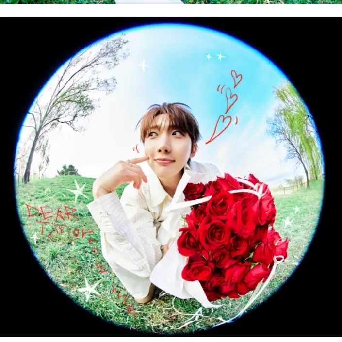 Recent activity shot of Hui (PENTAGON)