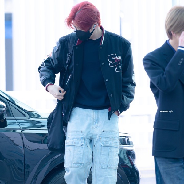 Signature photo of Junkyu (TREASURE) capturing their charm