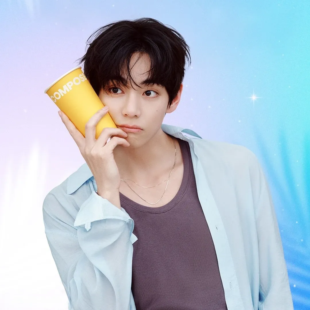 Behind-the-scenes cut of V (BTS)