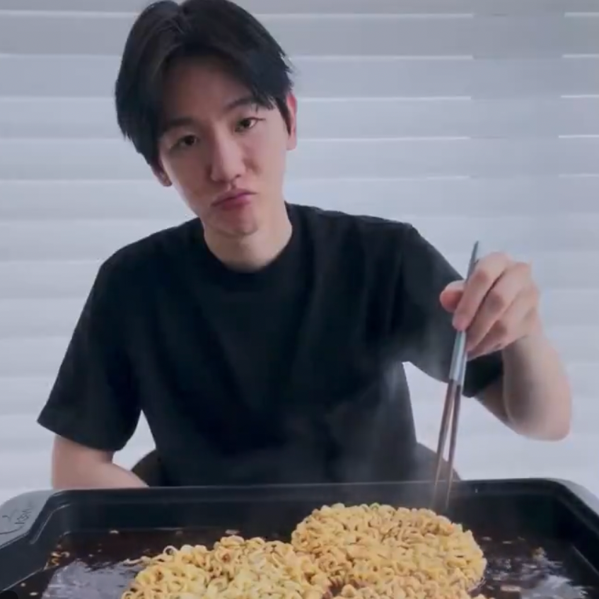 伯賢 (EXO)的最新照片