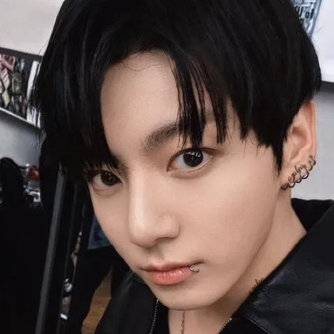 Latest photo of Jungkook (BTS)