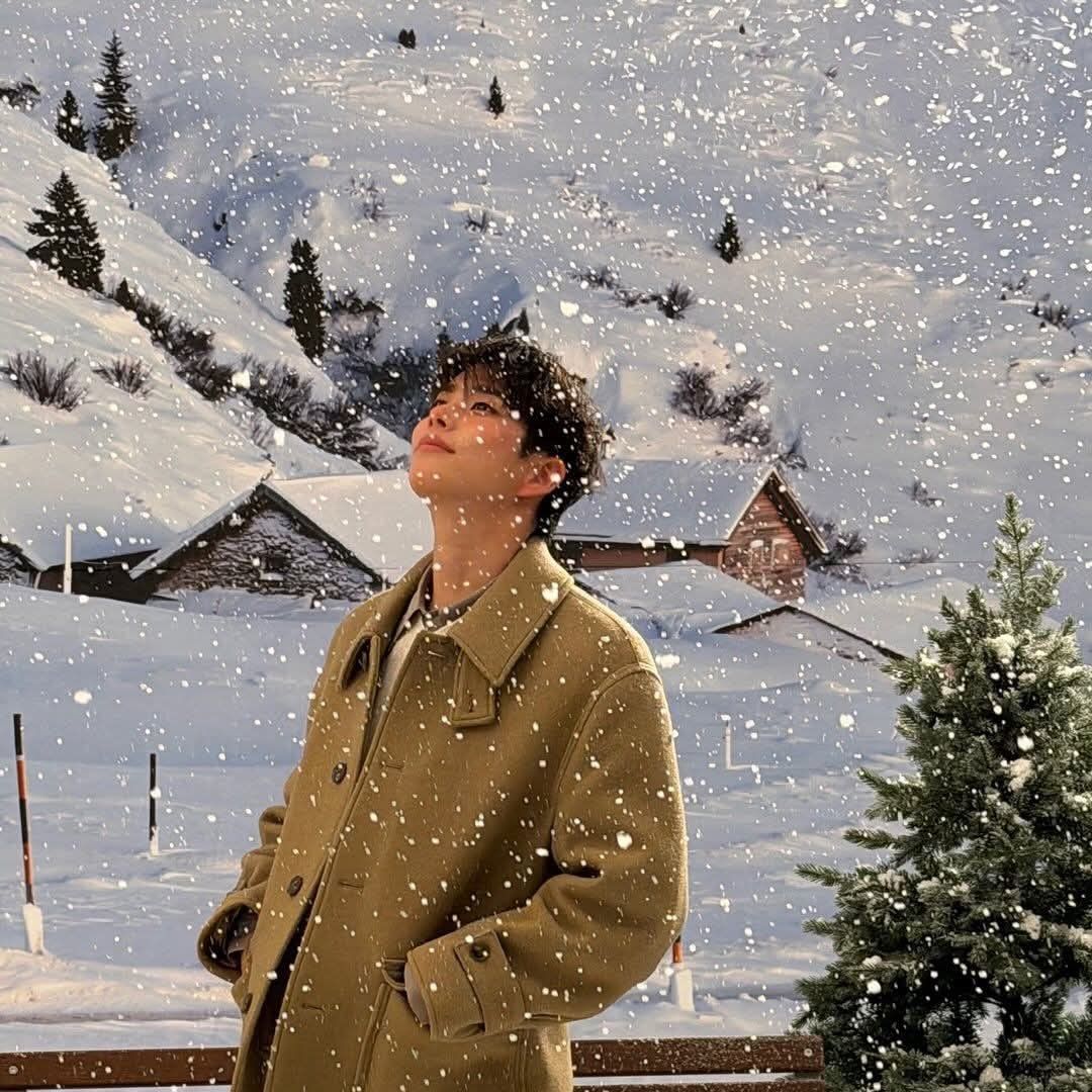 아스트로의 최신 사진