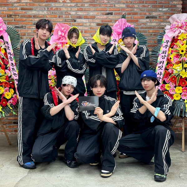 Signature photo of IDID capturing their charm