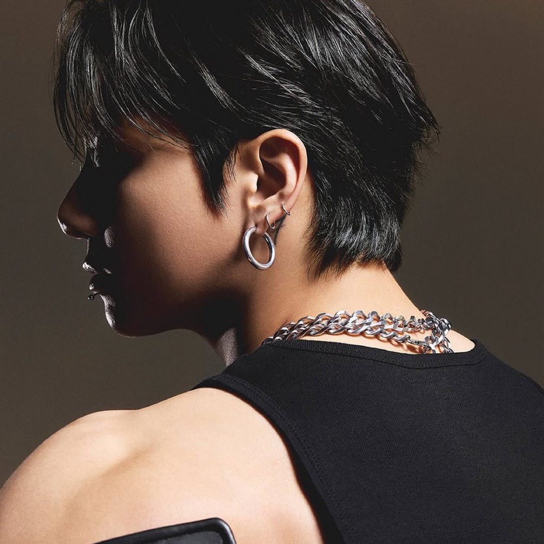 Foto aktivitas terbaru Jungkook (BTS)