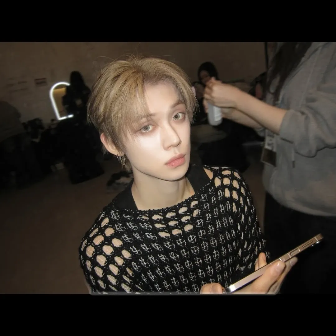 투모로우바이투게더의 비하인드 컷