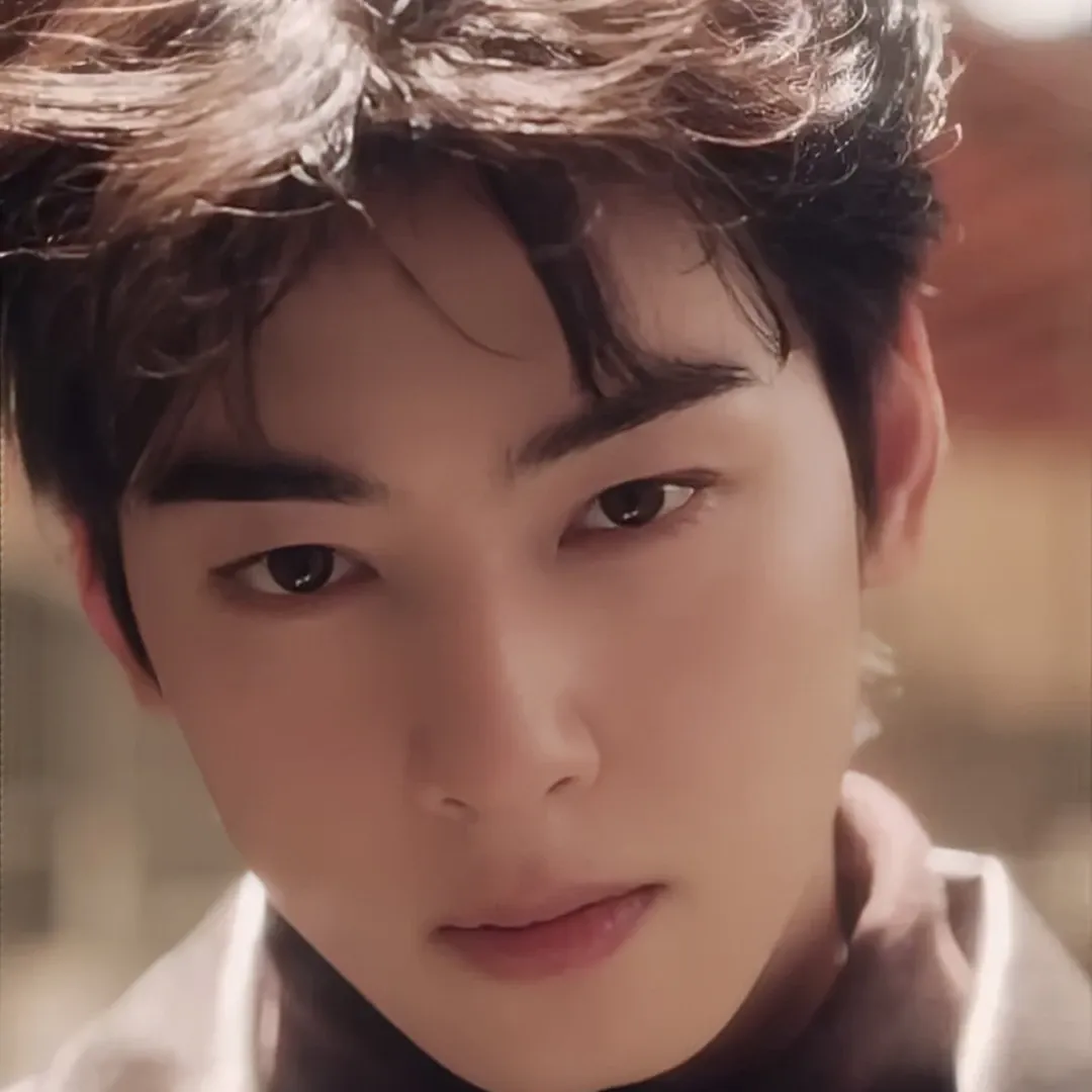 Recent activity shot of Eunwoo (ASTRO)