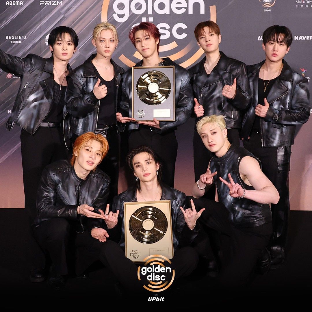 Behind-the-scenes cut of Stray Kids