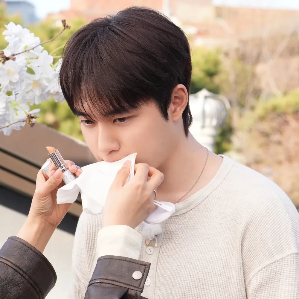 Recent activity shot of D.O. (EXO)