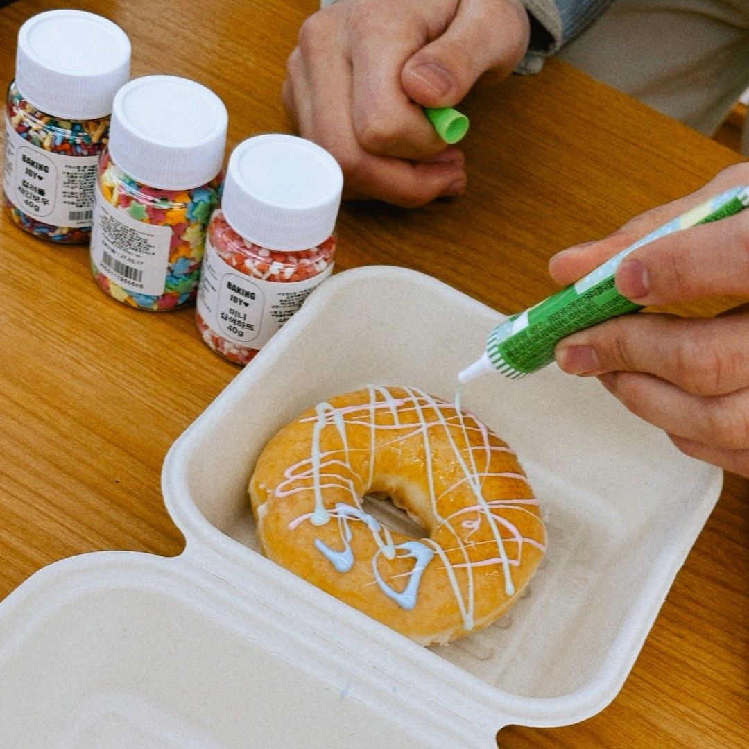 Behind-the-scenes cut of Inseong (SF9)