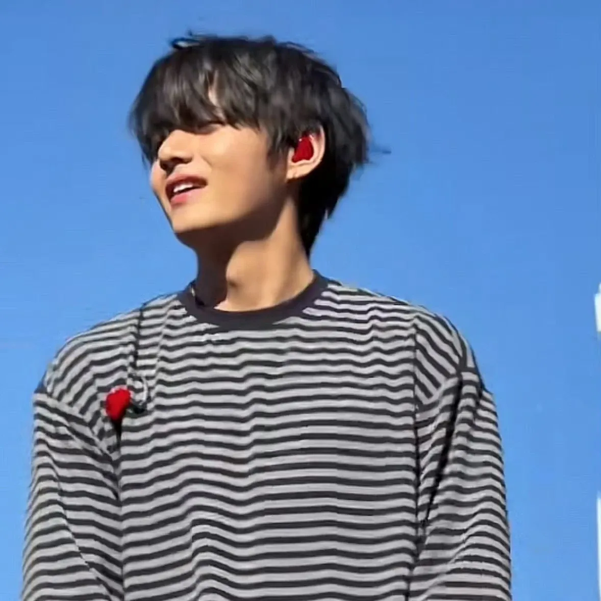 Behind-the-scenes cut of BTS