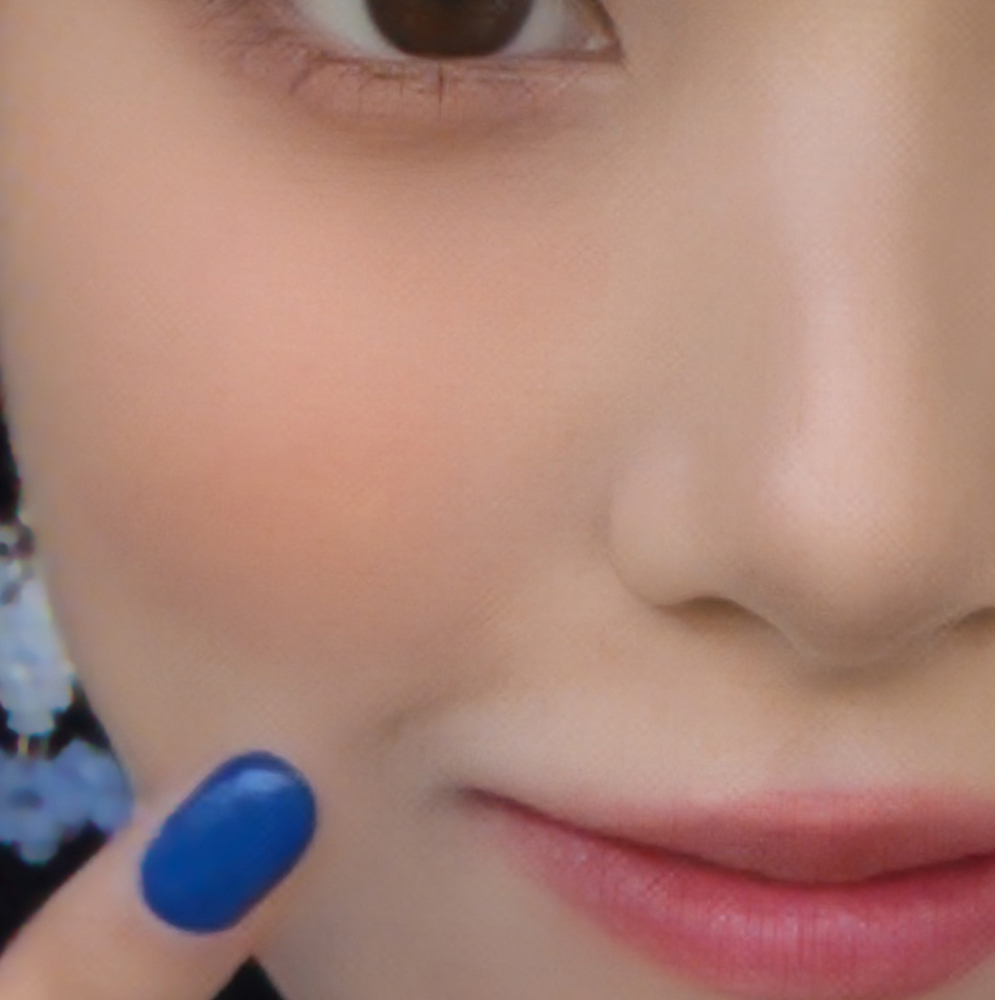 Latest photo of HyunJin (Loossemble)