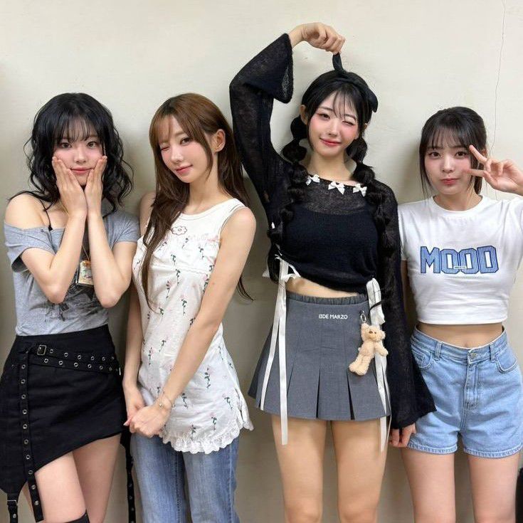 Recent activity shot of QWER