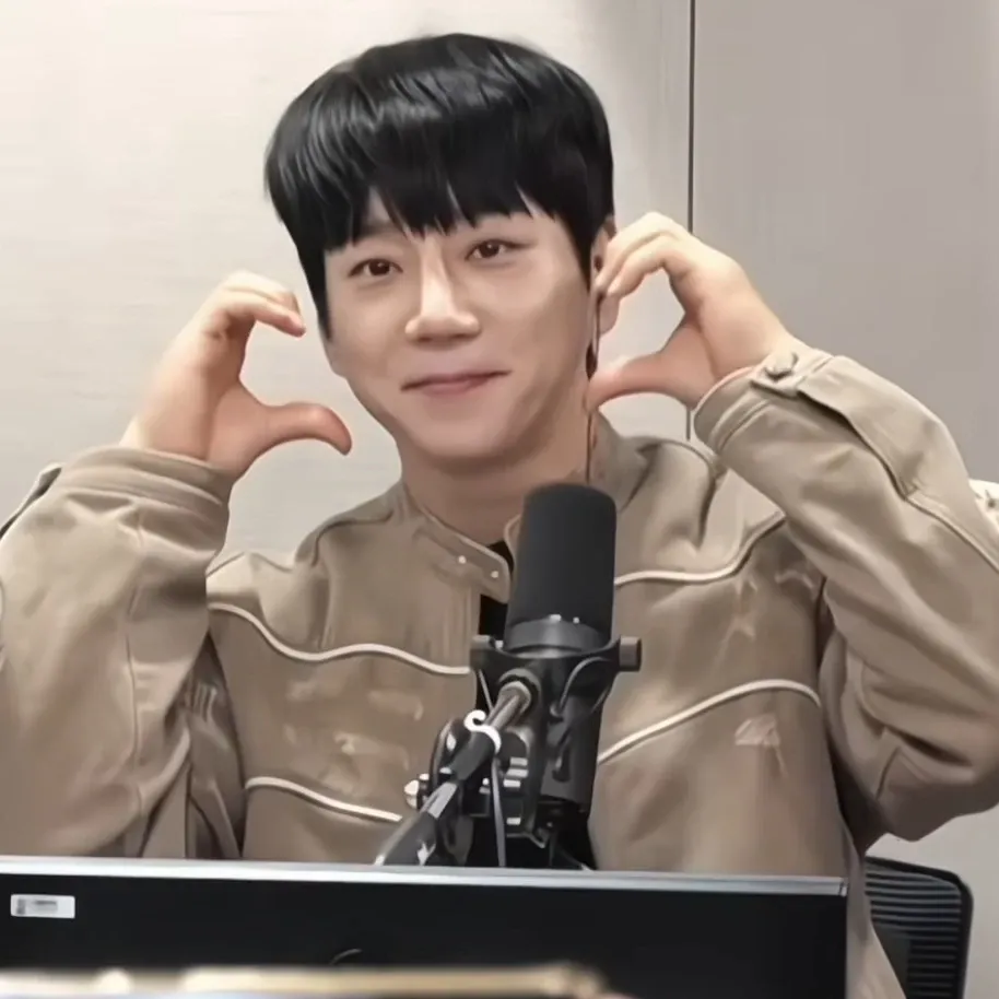 黃致列的最新活动照片