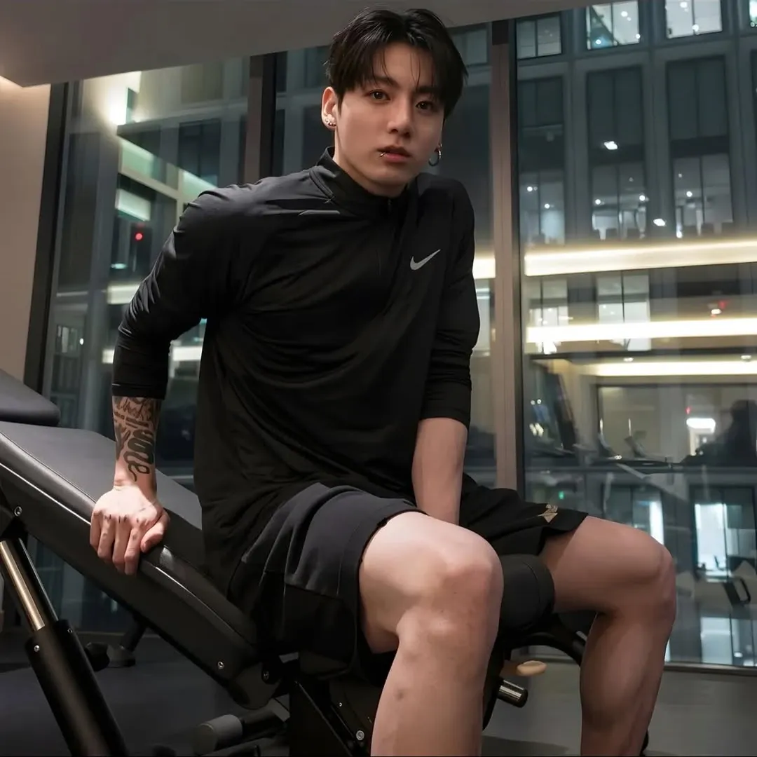 Foto aktivitas terbaru Jungkook (BTS)