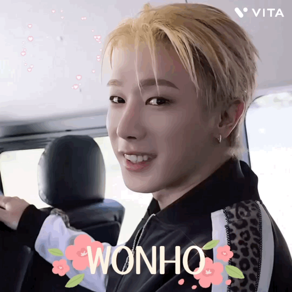 A moment captured by Wonho's fan