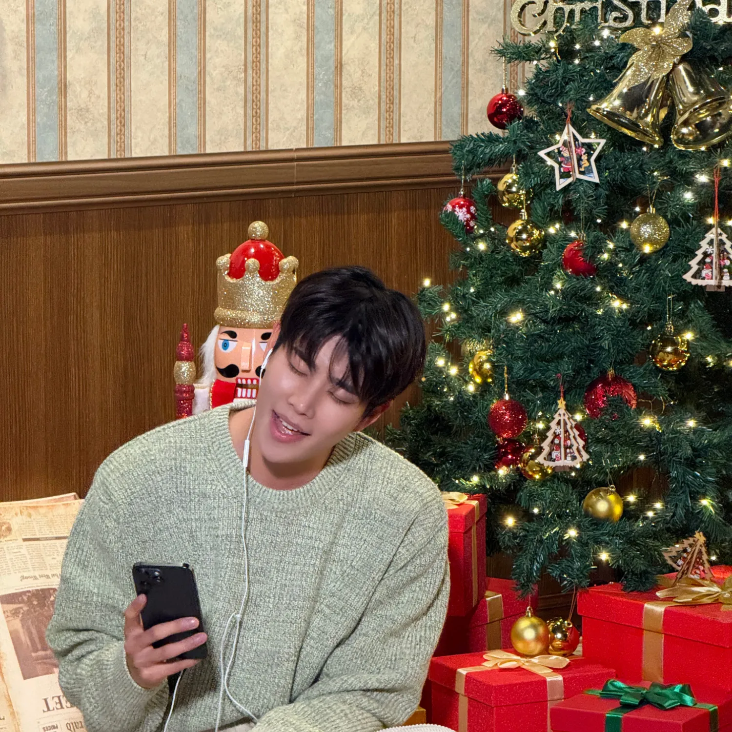 Recent activity shot of MJ (ASTRO)