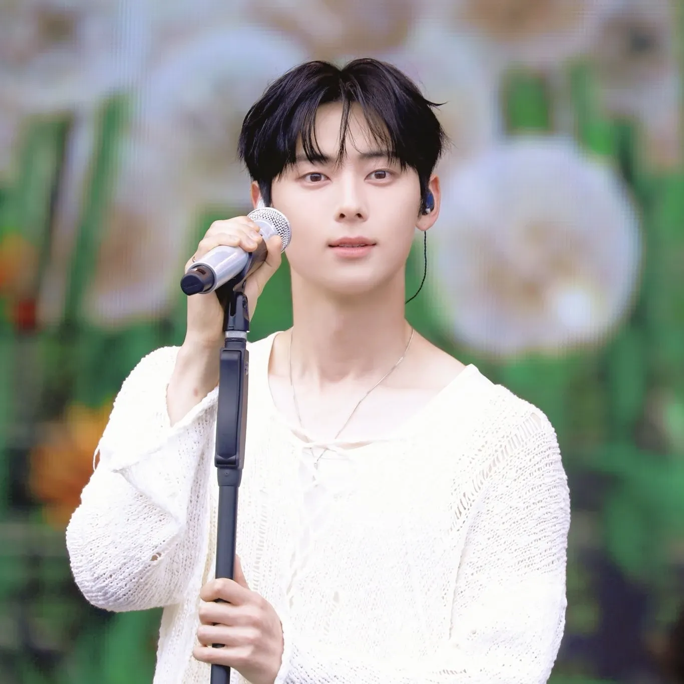 Momen yang diabadikan oleh penggemar Hwang Minhyun