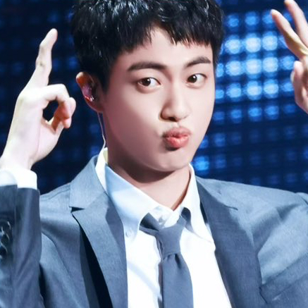 Momen yang diabadikan oleh penggemar Jin (BTS)