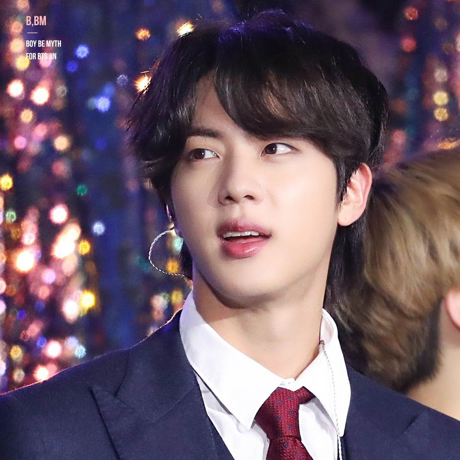 진 (방탄소년단) 최근 활동샷