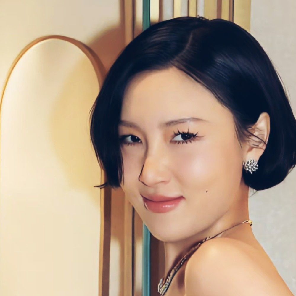 Behind-the-scenes cut of Hwasa (MAMAMOO)