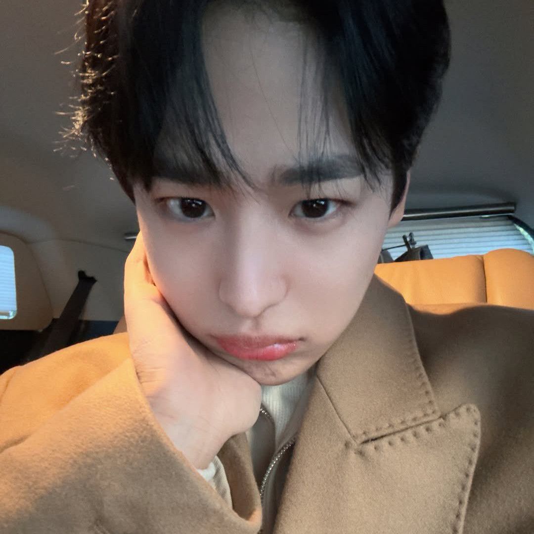 A moment captured by Choi Byungchan's fan